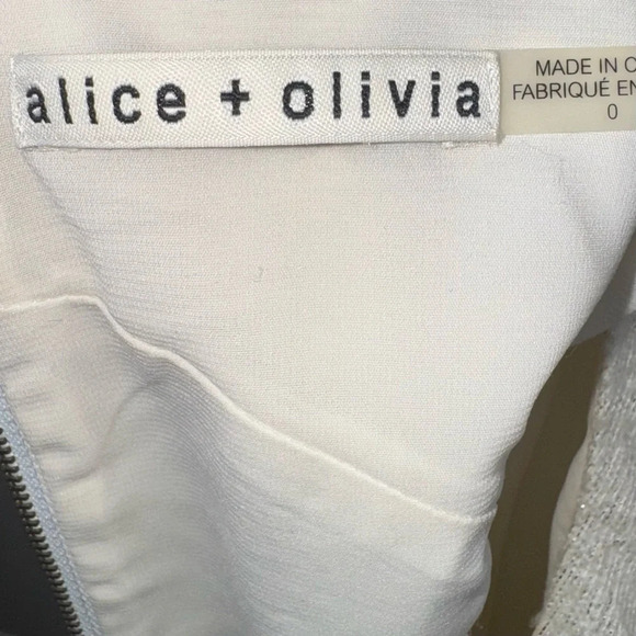 Alice + Olivia Ivory Cream Silver Metallic Shift Dress. Women’s Floral Dress - Picture 4 of 8